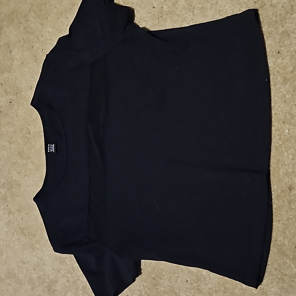 Black crop top
